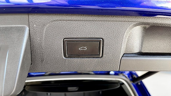 Volkswagen Passat 14 of 14