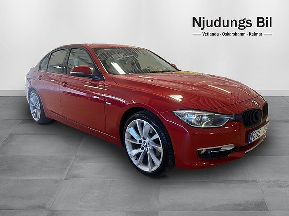 BMW 320d 4 of 5