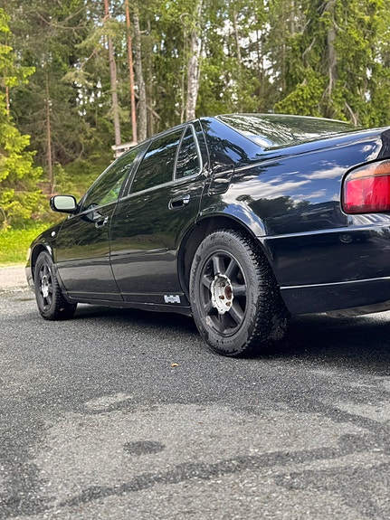 Cadillac Seville STS 3 of 5