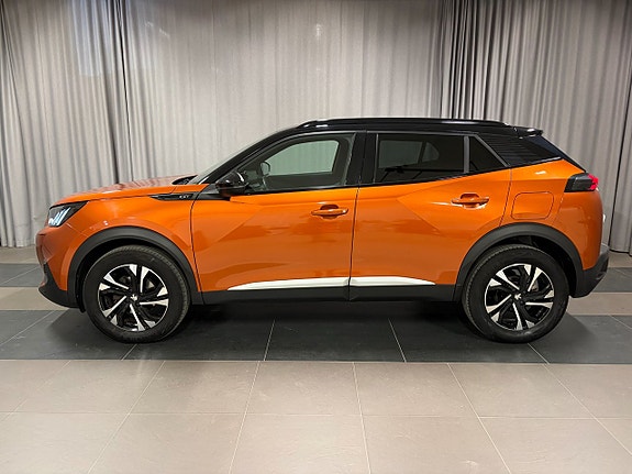 Peugeot 2008 2 of 5