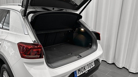 Volkswagen T-Roc 4 of 5