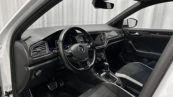 Volkswagen T-Roc 9 of 18