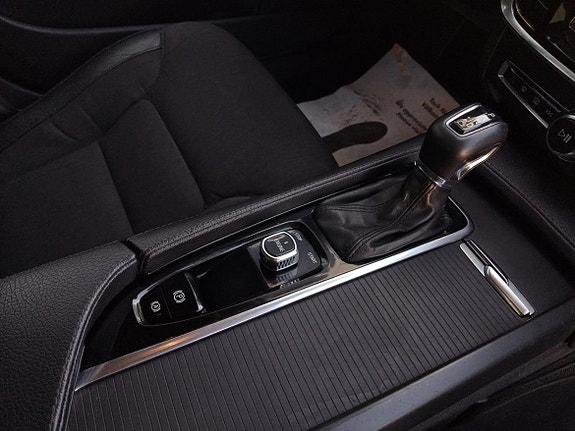 Volvo S90 18 of 21