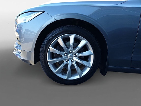 Volvo S90 14 of 21
