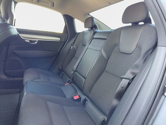 Volvo S90 13 of 21