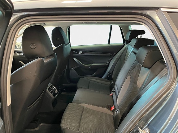 Skoda Octavia 10 of 18