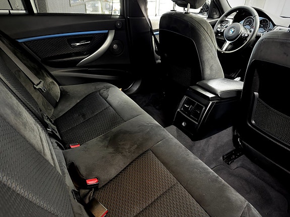 BMW 335d 16 of 17
