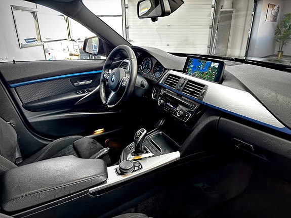 BMW 335d 11 of 17