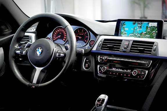 BMW 335d 9 of 17