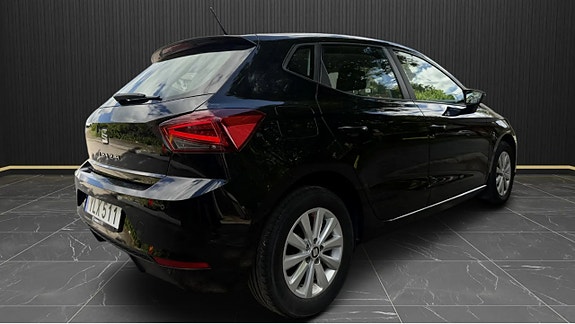 Seat Ibiza 4 of 5