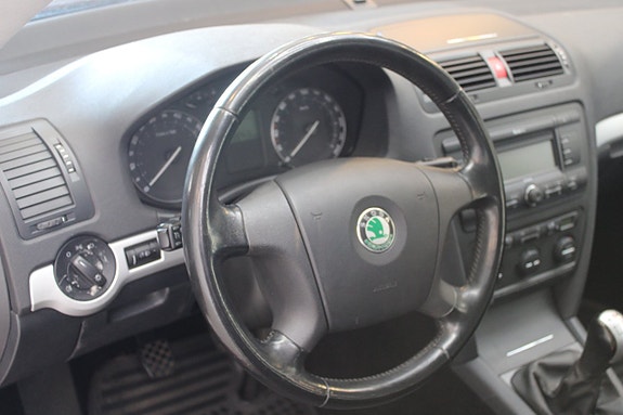 Skoda Octavia 12 of 12