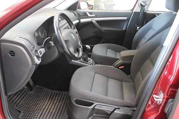 Skoda Octavia 6 of 12