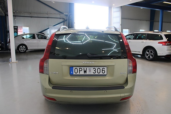 Volvo V50 5 of 5