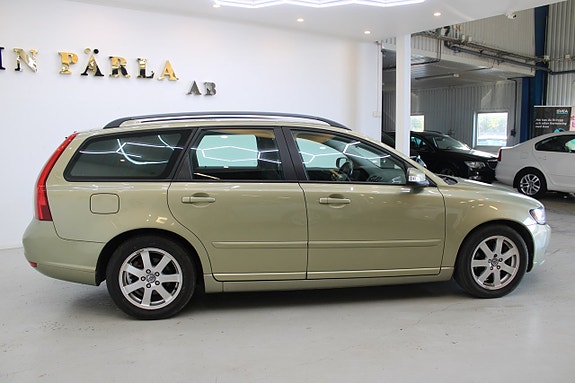 Volvo V50 4 of 5