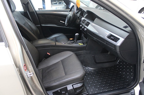BMW 520d 8 of 12