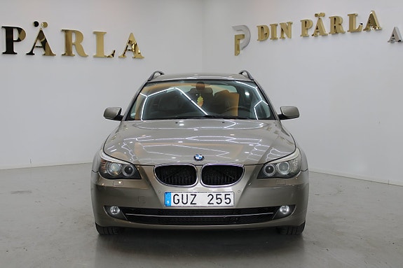 BMW 520d 3 of 5