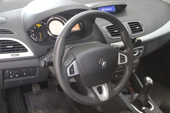 Renault Megane 12 of 12