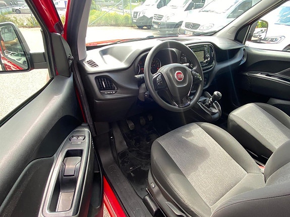 Fiat Doblo 10 of 18