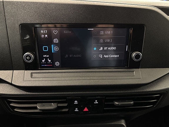 Volkswagen Caddy 17 of 23