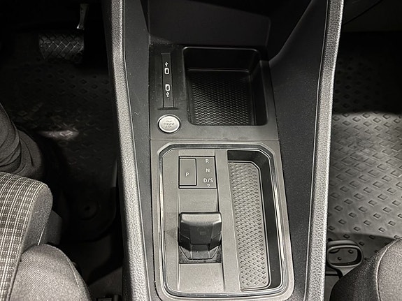 Volkswagen Caddy 19 of 23