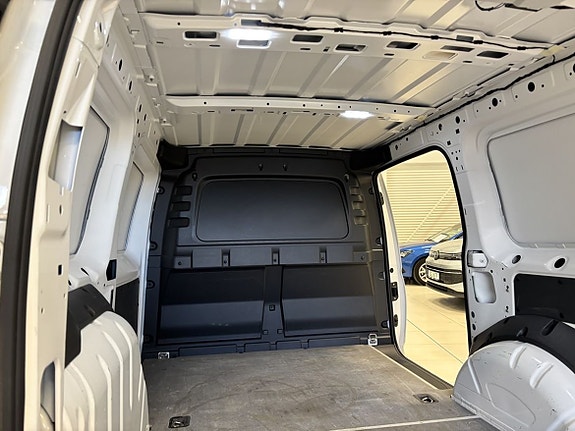 Volkswagen Caddy 7 of 23