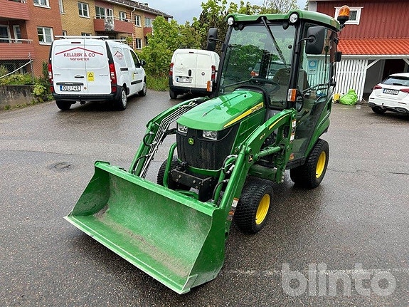 Traktor Redskapsbärare 4wd JOHN DEERE 1026R (129timmar)