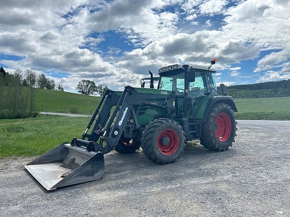 Traktor  FENDT 338/311
