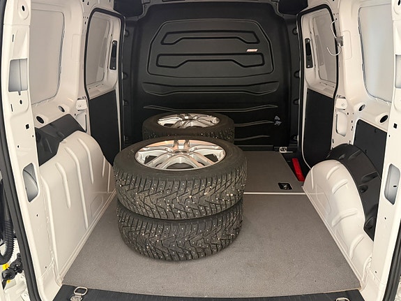 Volkswagen Caddy 4 of 5