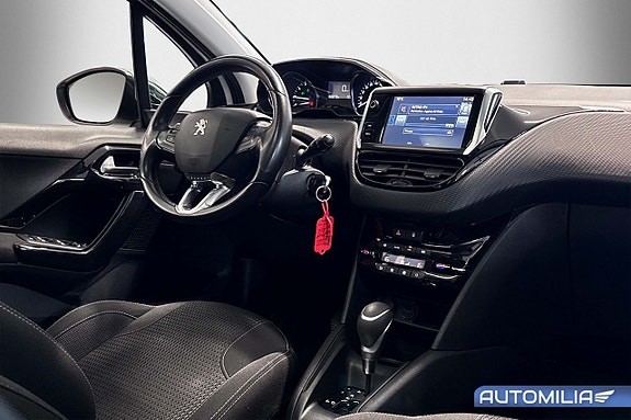 Peugeot 208 12 of 15