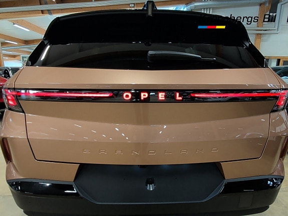 Opel Grandland 24 of 25