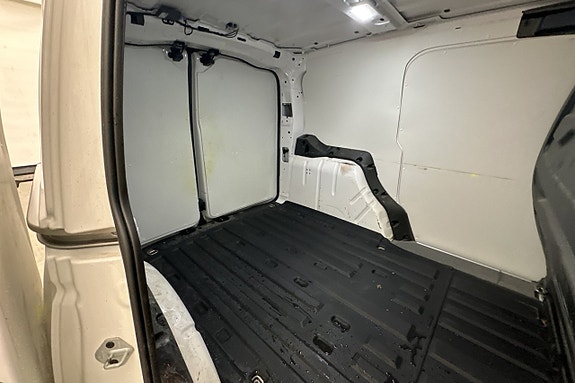 Volkswagen Caddy 14 of 30