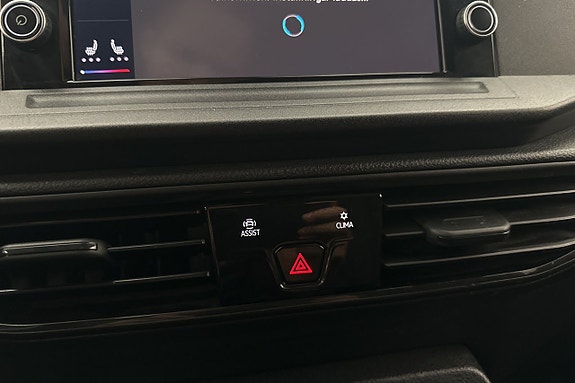 Volkswagen Caddy 27 of 30