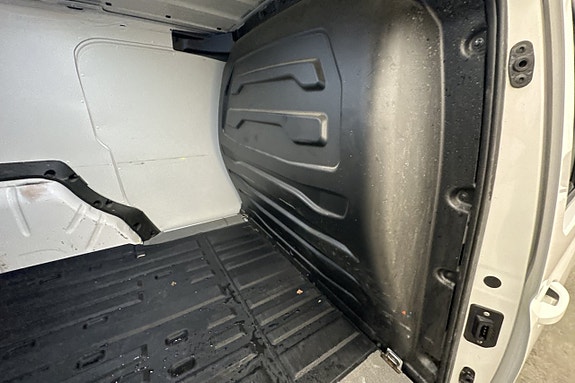 Volkswagen Caddy 15 of 30