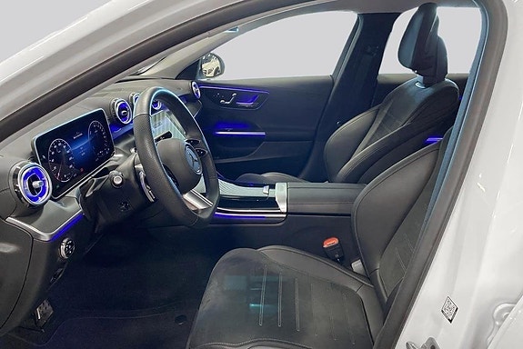 Mercedes-Benz C300 8 of 19