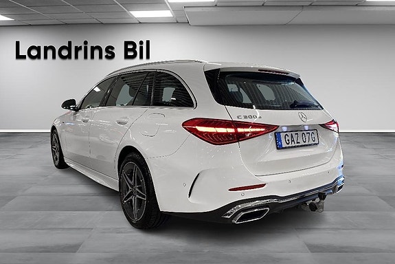 Mercedes-Benz C300 6 of 19