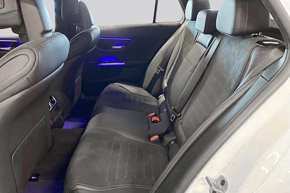 Mercedes-Benz C300 9 of 19
