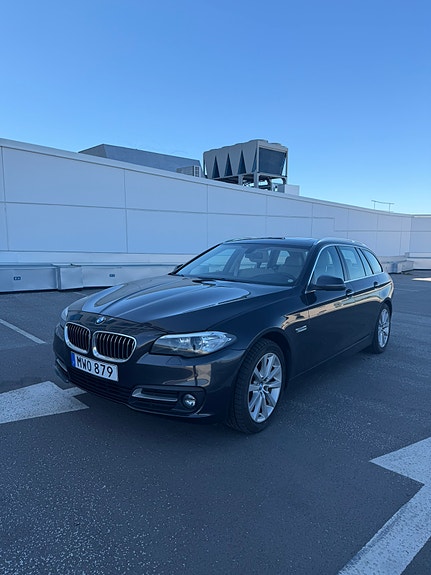 BMW 520d 2 of 5