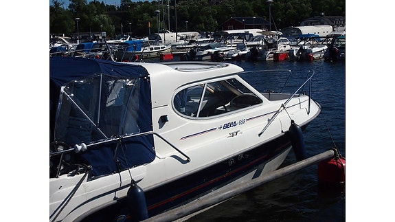 Bella 655 2002 Mercruiser 4,3 EFI