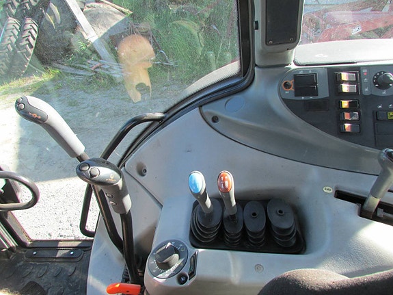 Valtra N91 7 of 8
