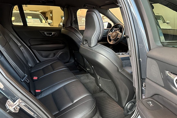 Volvo V60 Cross Country 9 of 26