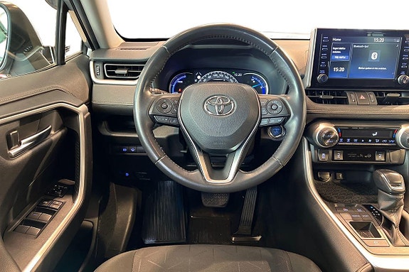 Toyota RAV4 11 of 21