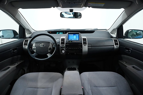Toyota Prius 6 of 25