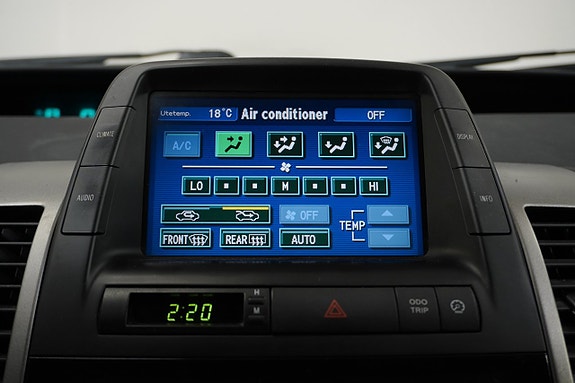 Toyota Prius 14 of 25