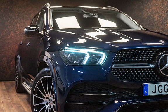 Mercedes-Benz GLE300 d 3 of 30
