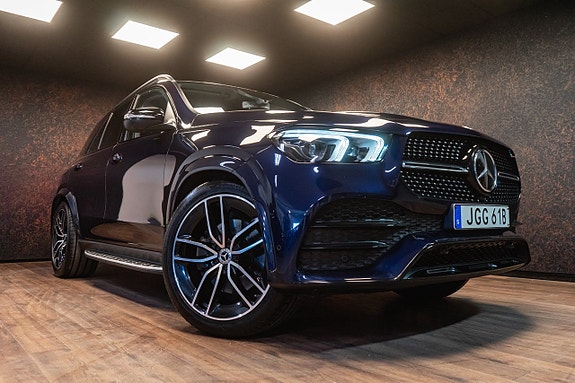 Mercedes-Benz GLE300 d 3 of 5