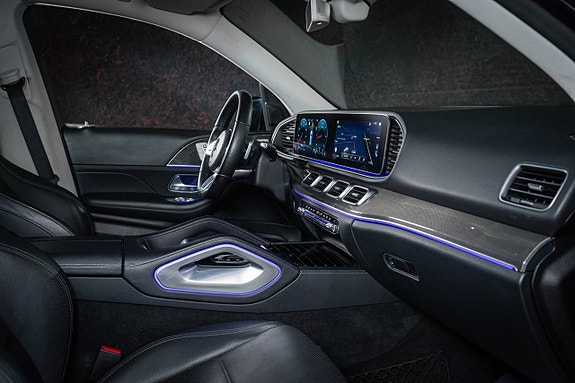 Mercedes-Benz GLE300 d 28 of 30