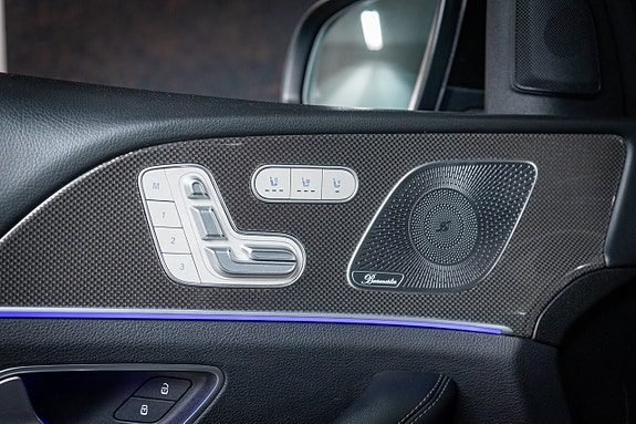 Mercedes-Benz GLE300 d 16 of 30