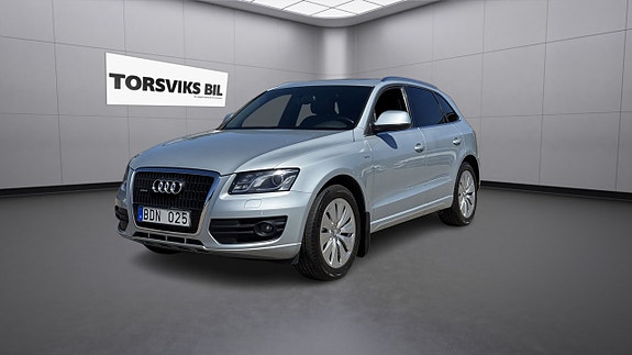 Audi Q5 2 of 5