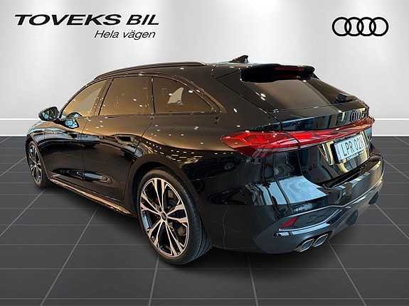 Audi A5 4 of 17