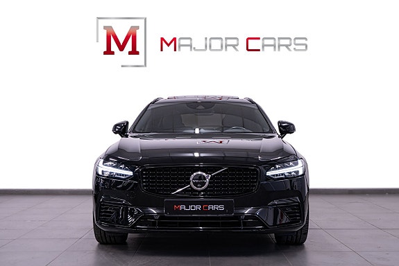 Volvo V90 2 of 5